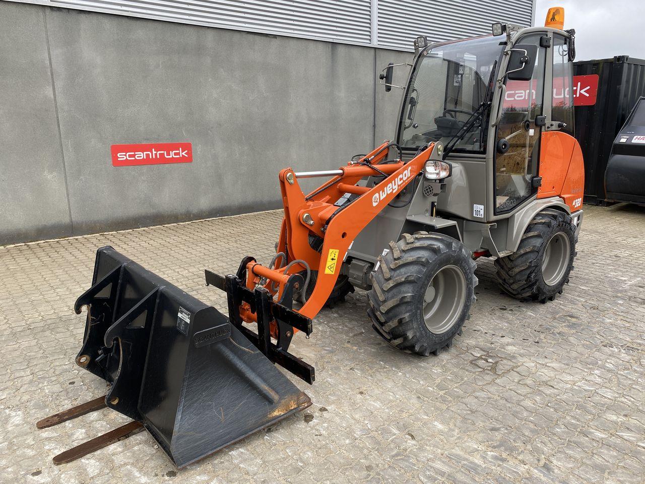 Weycor AR320 Cab