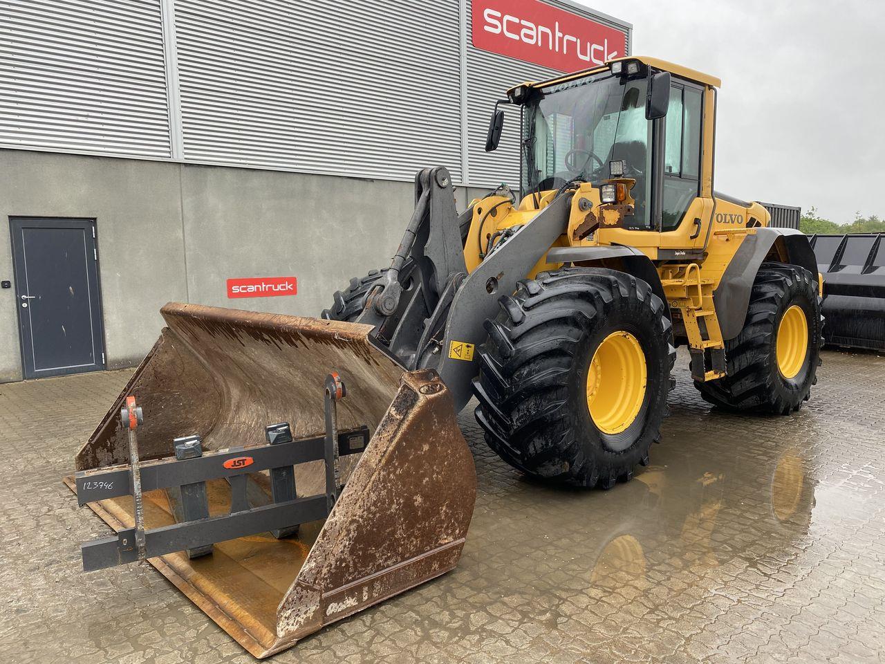 Volvo L90F