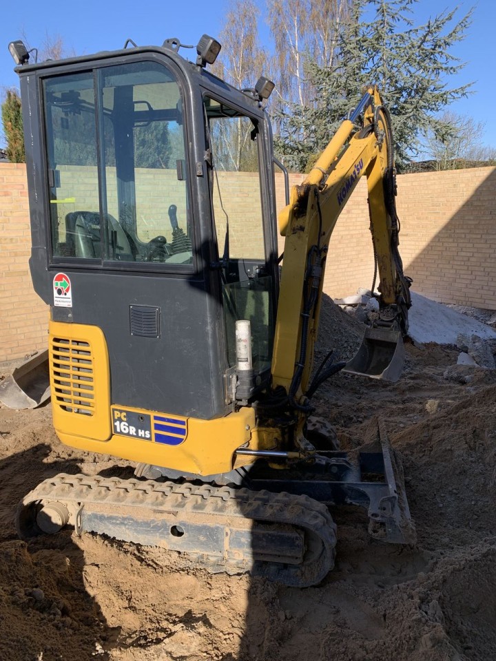Komatsu PC16R-3HS PROP