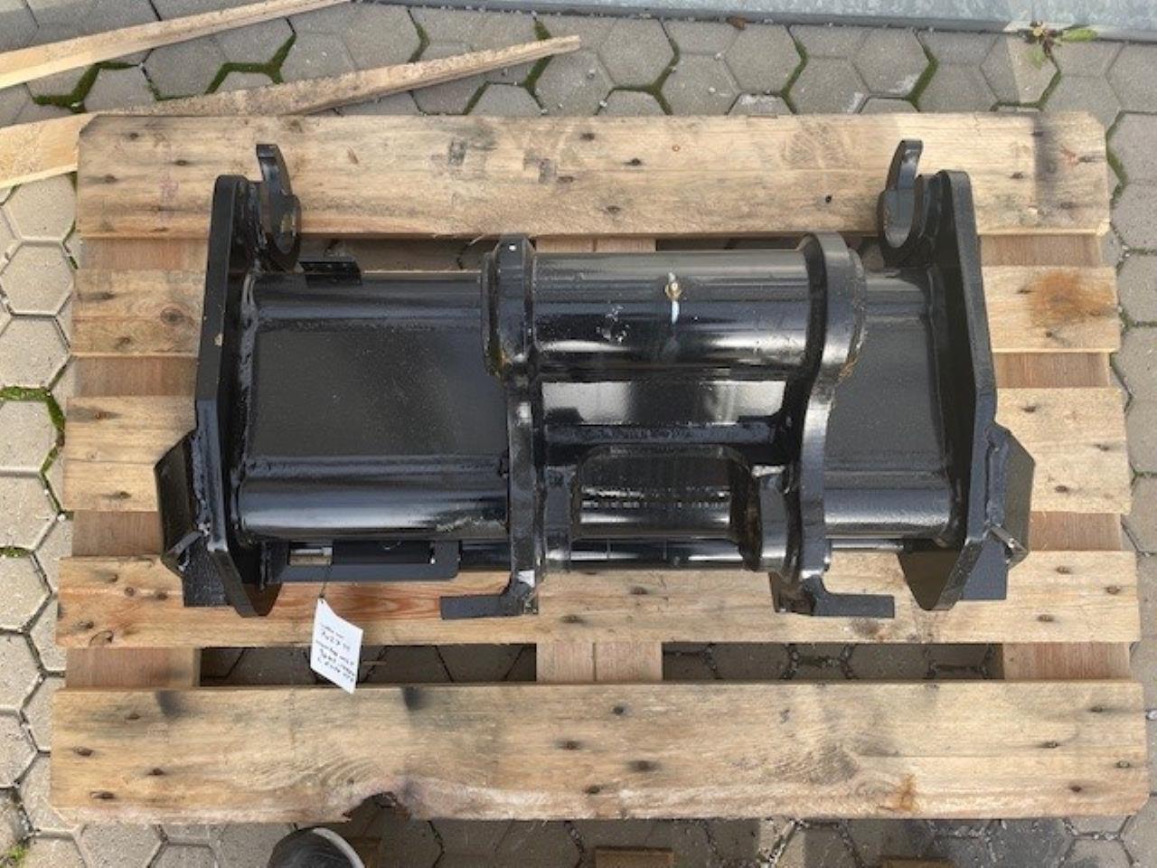 Manitou Hyd. Redskapsfäste MLT1041