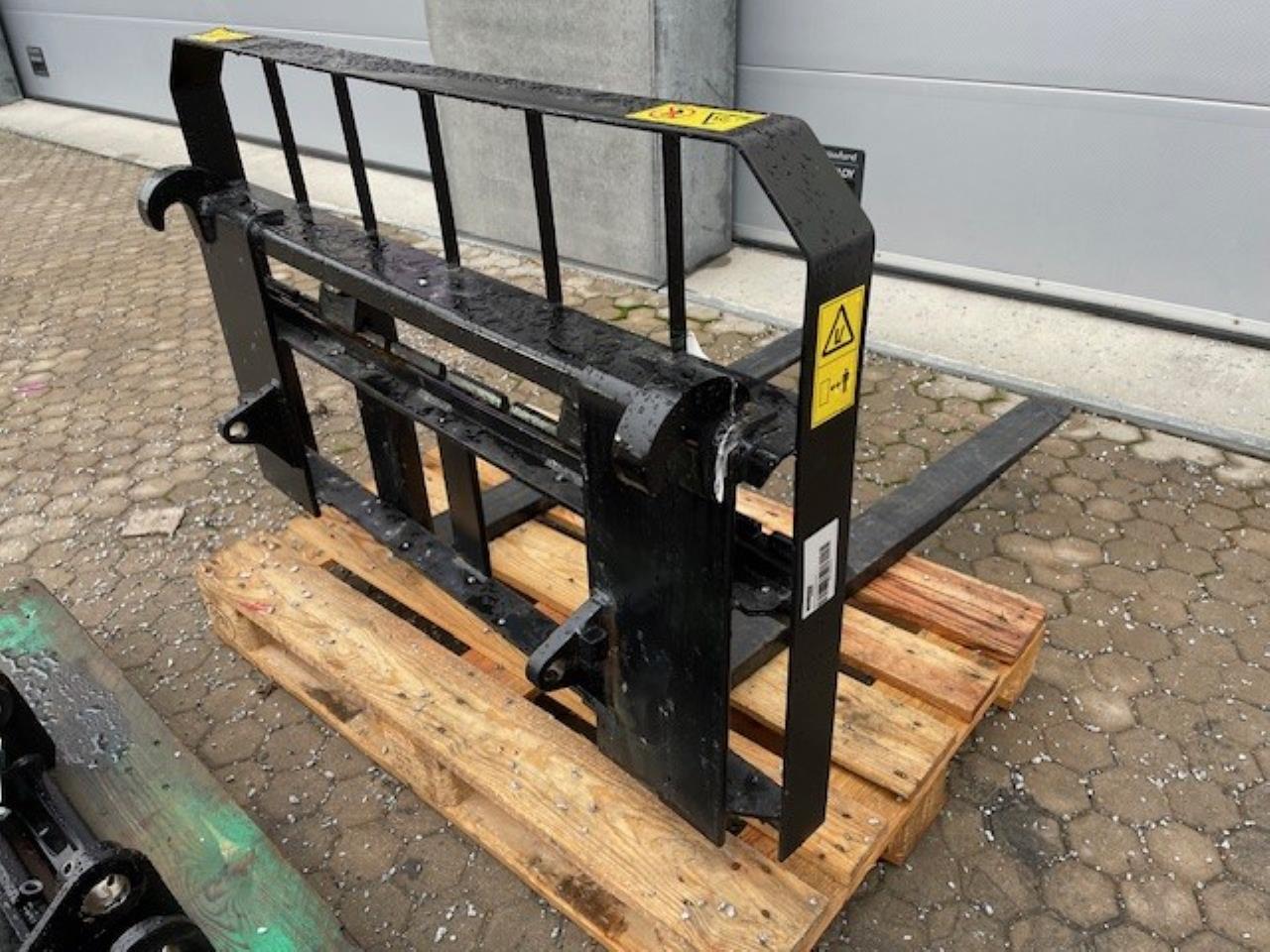 Manitou 1,2T Mek. gaffelställ Euro fäste