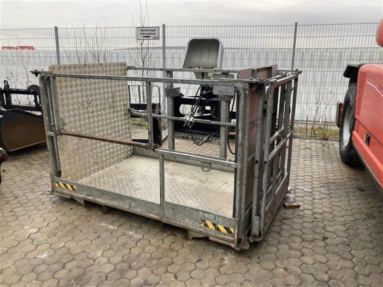 Manitou Vridbar Korg MRT